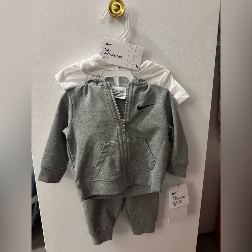NWT Nike baby 3 piece set